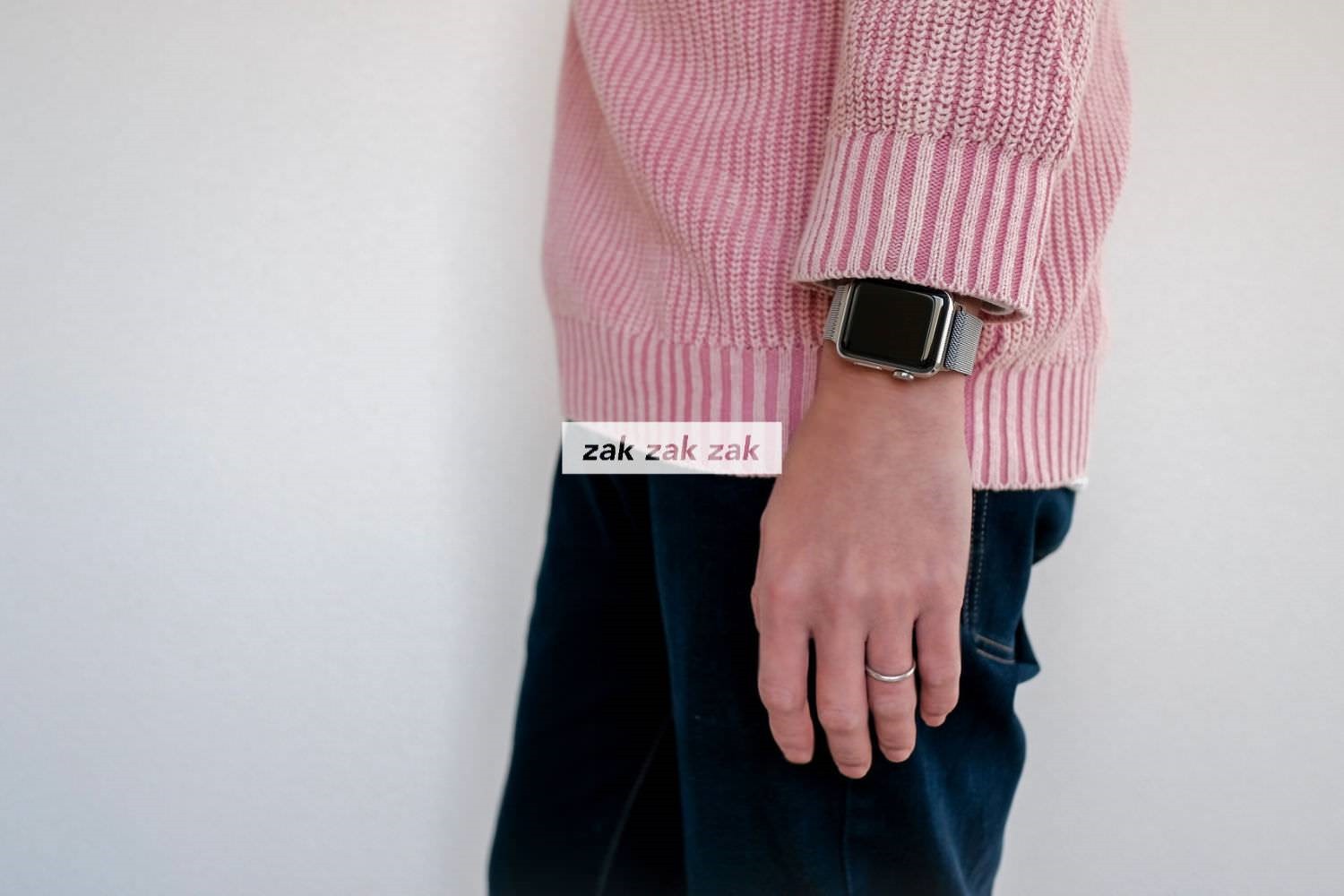 Apple Watch Series 3にサードパーティ製のミラネーゼループ風バンドを購入